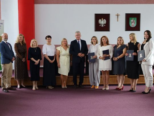 Pięć nauczycielek z Tomaszowa Lubelskiego otrzymało awans na stopień nauczyciela mianowanego.