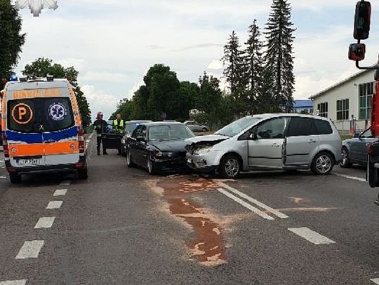 Tomaszów Lubelski: Wypadek na ul. Zamojskiej. Ford zderzył się z BMW