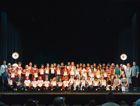 Tomaszów Voices. Artyści przenieśli publiczność do lat 50. i 60.