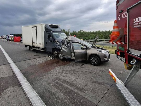 Na miejscu wypadku przez kilka godzin pracowali policjanci pod nadzorem prokuratora