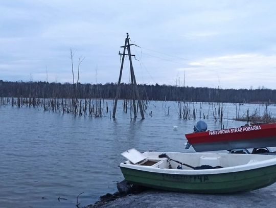 Tragedia nad rozlewiskiem. Starszy mężczyzna nie żyje