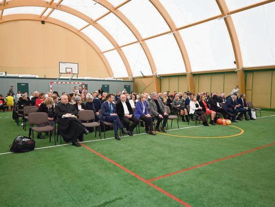 Tu mogą rozkwitać sportowe talenty. W gm. Tomaszów Lub. jest jedyna taka hala sportowa w regionie Tu mogą rozkwitać sportowe talenty. W gm. Tomaszów Lub. jest jedyna taka hala sportowa w regionie