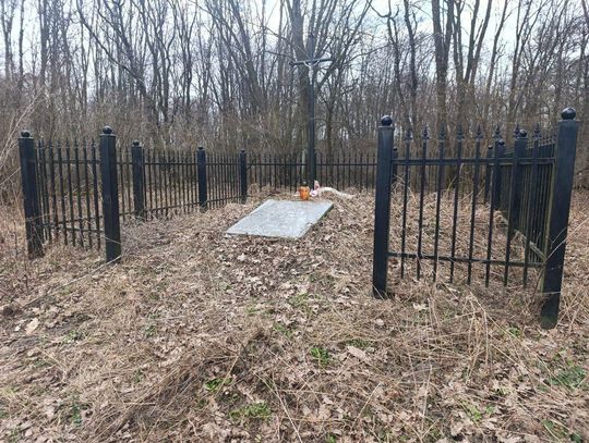 Na zdjęciu polskie miejsce pamięci w Gajówce Korczmin, zadbane dzięki wolontariuszom RCM Ulhówek.