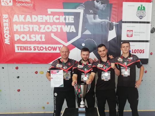UPZ Akademickim Wicemistrzem Polski w tenisie stołowym