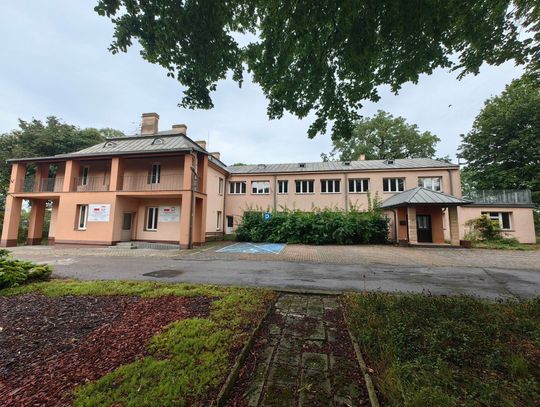 Obiekt przy ul. Osiedlowej 7 ma długą historię. Teraz będzie się tu mieścił Urząd Gminy Łabunie.