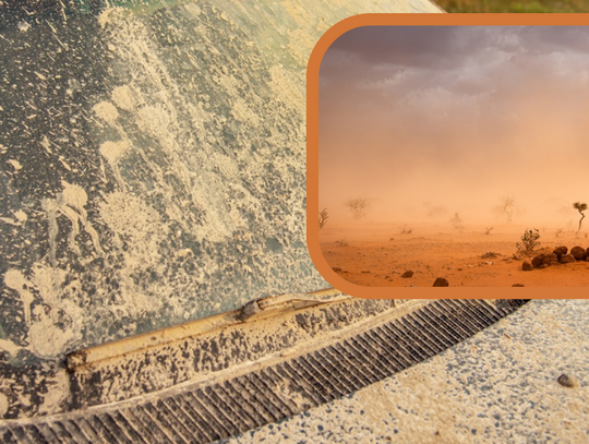 Nadciąga fala pyłu saharyjskiego, przenoszonego przez powietrze zwrotnikowe z północnej Afryki. To tzw. krwawy deszcz (nazwa pochodzi od czerwonego zabarwienia), który jest efektem burz piaskowych nad Saharą.