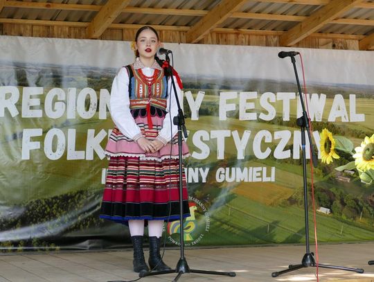 W Suminie znów na ludowo. III Festiwal im. Marianny Gumieli zgromadził miłośników tradycji [ZDJĘCIA]