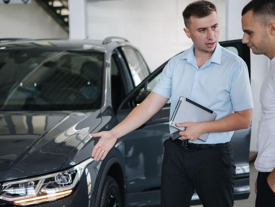 Już wiadomo, jaki rodzaj napędu w autach przeważnie wybierają Polacy.