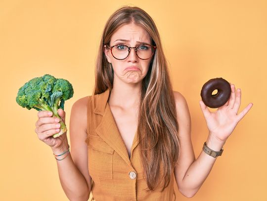 Wiemy, co zdrowe. I robimy odwrotnie. To groźne dla naszego zdrowia Polacy znają zasady zdrowej diety, ale ich nie stosują.