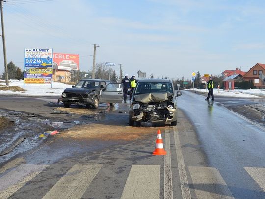 Wypadek na skrzyżowaniu w Skokówce. Jedna osoba ranna