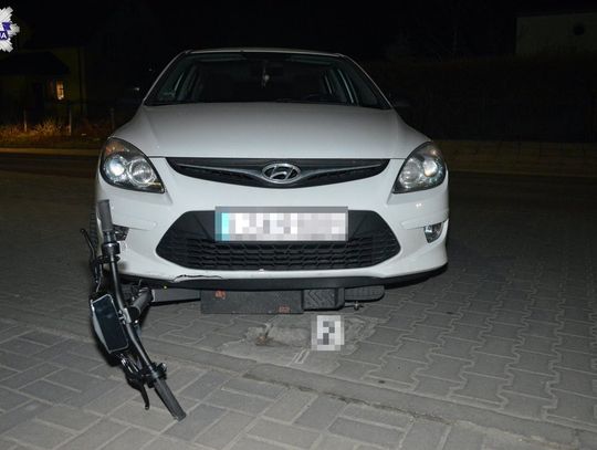 Według wstępnych ustaleń policjantów, to nieustąpienie pierwszeństwa było przyczyną wypadku z udziałem nastoletniego użytkownika hulajnogi.