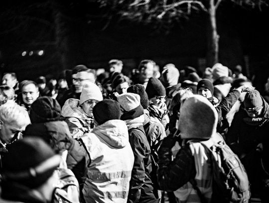 Przed wyjściem na Ekstremalną Drogę Krzyżową pątnicy wzięli udział we mszy świętej w tomaszowskim sanktuarium.