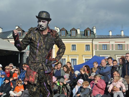 Zamojska Majówka 2017. Trwa V Festiwal Sztuk Ulicznych "NA BRUKU" 2017! (ZDJĘCIA)