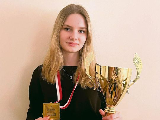Zamość: 16-latka ze Społeczniaka szachową królową. Została mistrzynią Polski juniorek Milena Kawka, która na co dzień uczęszcza do I Społecznego Liceum Ogólnokształcącego im. Unii Europejskiej w Zamościu, została mistrzynią Polski juniorek do lat 18 w szachach klasycznych.