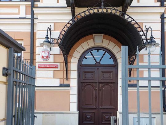 Prokurator Okręgowy w Zamościu w dniu 16 czerwca 2025 r. skierował do Sądu Apelacyjnego w Lublinie apelację od wyroku Sądu Okręgowego w Zamościu z dnia 14 maja, w którym skazano Bartłomieja B. m.in. za podwójne zabójstwo - brata i ojca.