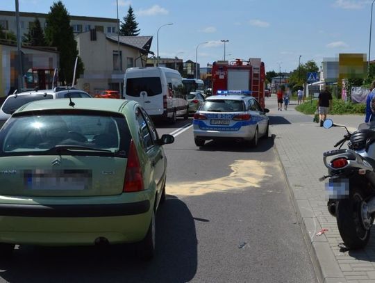 Zamość: 50-latka nie ustąpiła pierwszeństwa. Motocyklista zderzył się z jej samochodem