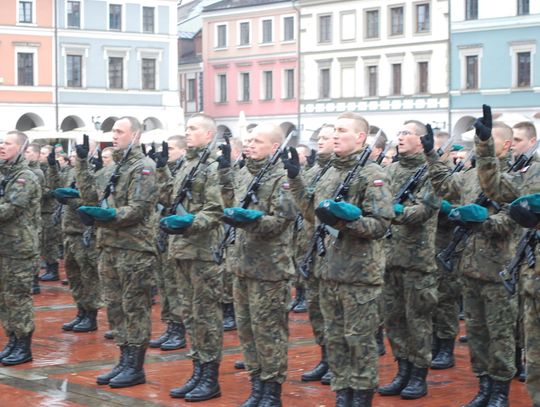 Zamość: Antoni Macierewicz na przysiędze żołnierzy 2. Lubelskiej Brygady WOT
