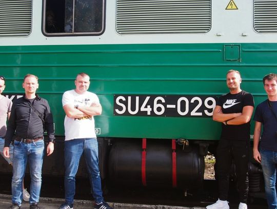 Pod koniec września około 200 osób wyjechało specjalnym pociągiem turystycznym z Zamościa do Hrubieszowa i z powrotem. Dla jednych ta podroż była sentymentalnym powrotem do świata z lat dzieciństwa, a dla tych młodszych - przygodą, której nie zaznają podczas ślęczenia przed ekranem komputera czy sma