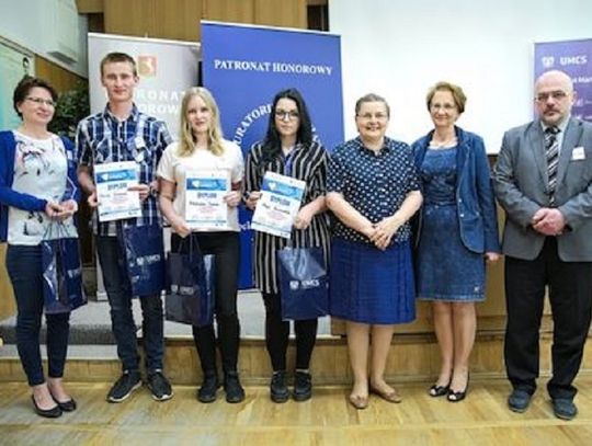 Zamość: Chemicy z I LO najlepsi na konkursie w Lublinie