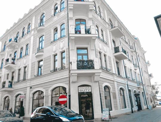 Remont jednej z najpiękniejszych kamienic na Starym Mieście został zakończony, czy teraz przyjdzie pora na odtworzenie secesyjnych ozdób?