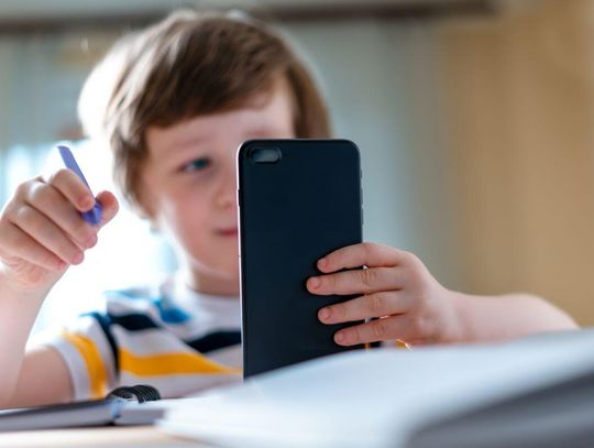 Zamość decyduje się na radykalny krok. Telefony trafią do blokowanego etui