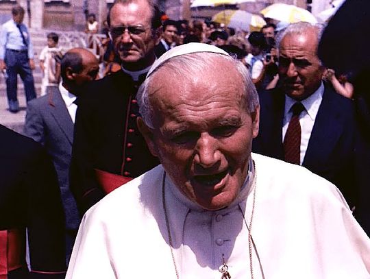 Zamość: Jan Paweł II malowany. Konkurs w MDK rozstrzygnięty