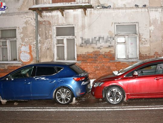 Nietrzeźwy 52-latek kierując Hondą w Zamościu na skrzyżowaniu ulic Kilińskiego i Piłsudskiego uderzył w jadącego przed nim Seata.