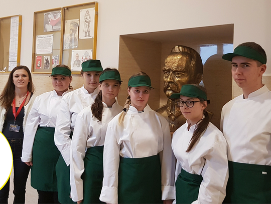 Zamość: Kucharze z Rolniczaka nagrodzeni w konkursie Wyzwania Makro Chefa