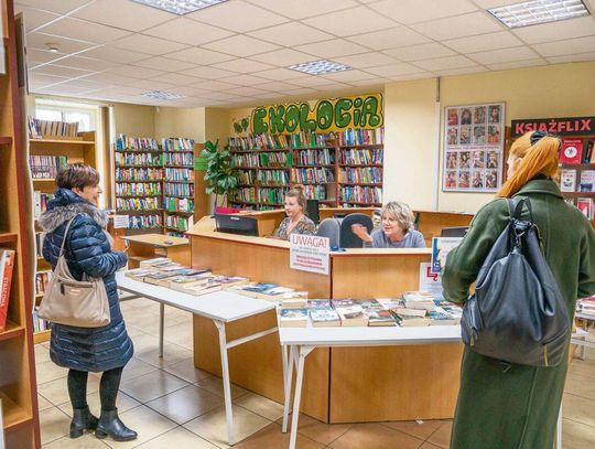 Zamość: Mieszkańcy powiatu zostają w książnicy. Rezygnują z utworzenia własnej biblioteki w Szczebrzeszynie Od 1 stycznia powiat będzie wspierał działalność Książnicy Zamojskiej kwotą 200 tys. zł rocznie.