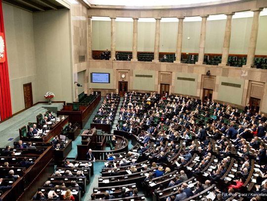 Zamość nie dostanie 20 milionów na pałac i stadion. "Nasi" posłowie z KO zagłosowali przeciw Posiedzenie Sejmu.