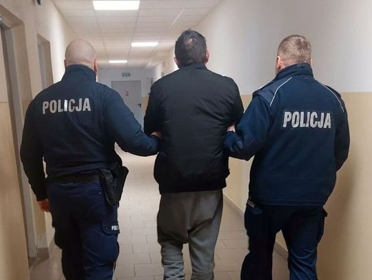 Policjanci zatrzymali 48-latka z powiatu zamojskiego, który ugodził nożem znajomego w czasie wspólnego spożywania alkoholu.