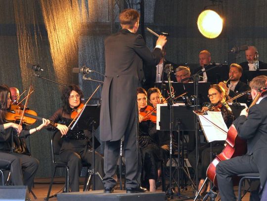 22 maja koncertem „Mierząc się z losem” rozpoczęto nowy cykl na Muzycznej Scenie Plenerowej Akademii Zamojskiej.