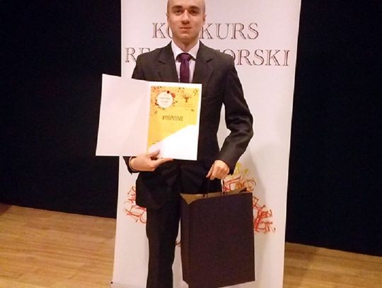 Zamość: Piotr Tchórz z ZSP nr 3 laureatem konkursu recytatorskiego