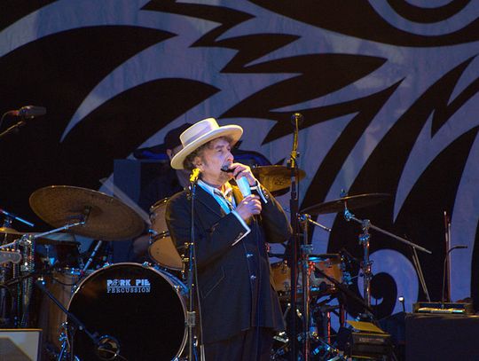 Zamość: Podyskutujmy o Bobie Dylanie. Światowy Dzień Poezji w Książnicy Zamojskiej