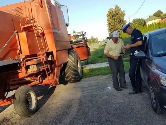 Zamość: Policjanci kontrolują maszyny rolnicze