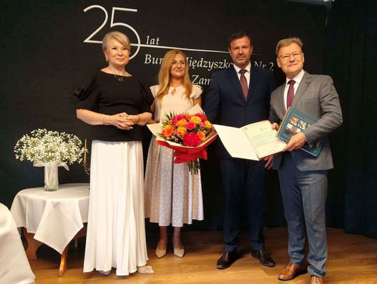 Dyrektor Bursy Międzyszkolnej nr 2 w Zamościu, Waldemar Leszczyński, odchodzi na emeryturę.