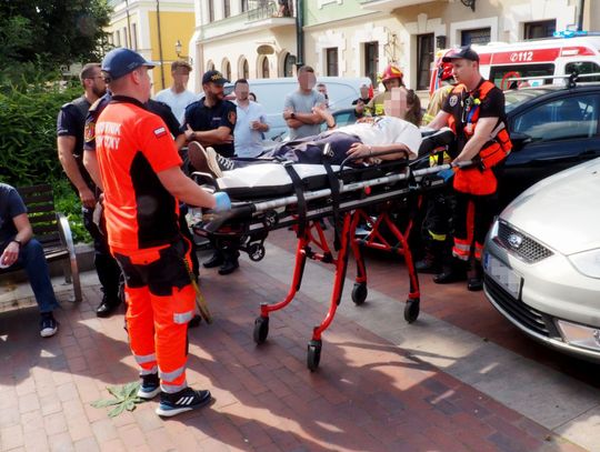 Dziewięć osób w wieku od 17 do 52 lat załogi karetek pogotowia przewiozły do szpitala w Zamościu.