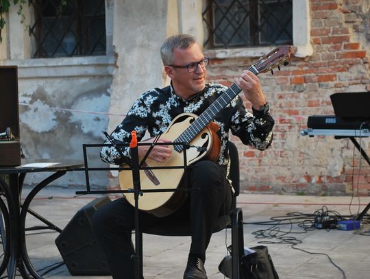 Zamość: Ulica Poetycka przed Centrum Synagoga (ZDJĘCIA)