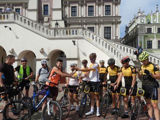 Zamość wziął udział w akcji ''Mundur na Rowerze''