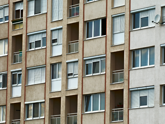 Uwaga lokatorzy m.in. mieszkań komunalnych: wasze dochody zostaną prześwietlone.