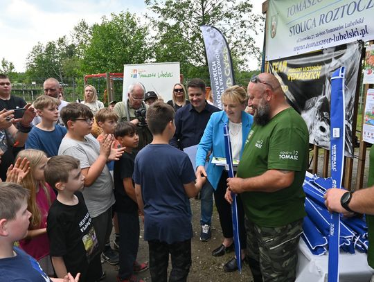 Zawody wędkarskie dla dzieci i młodzieży z gminy Tomaszów Lubelski zostały zorganizowane z okazji Dnia Dziecka.