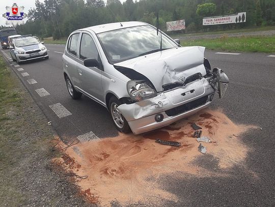 Zderzenie toyoty z mercedesem. Czworo poszkodowanych, w tym dzieci