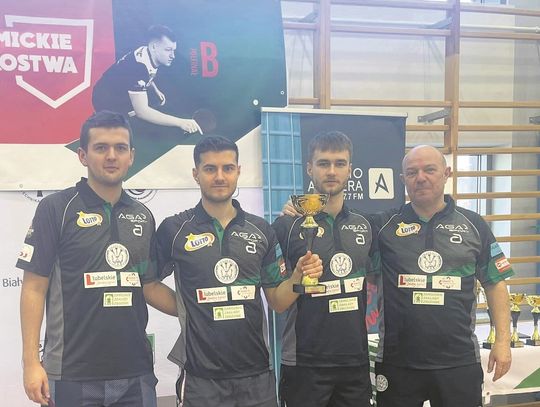 W tym roku chcielibyśmy powalczyć o złoty medal mistrzostw Polski – zapowiada Piotr Kostrubiec, szkoleniowiec tenisistów stołowych Akademii Zamojskiej.