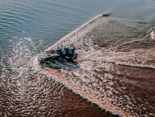 „Żelazna Brama-25” to nie tylko test wyszkolenia i integracji nowych systemów uzbrojenia, ale również jasny sygnał polityczny.