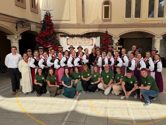 Do największego miasta Zjednoczonych Emiratów Arabskich udały się dorosłe grupy ZPiT „Zamojszczyzna”.