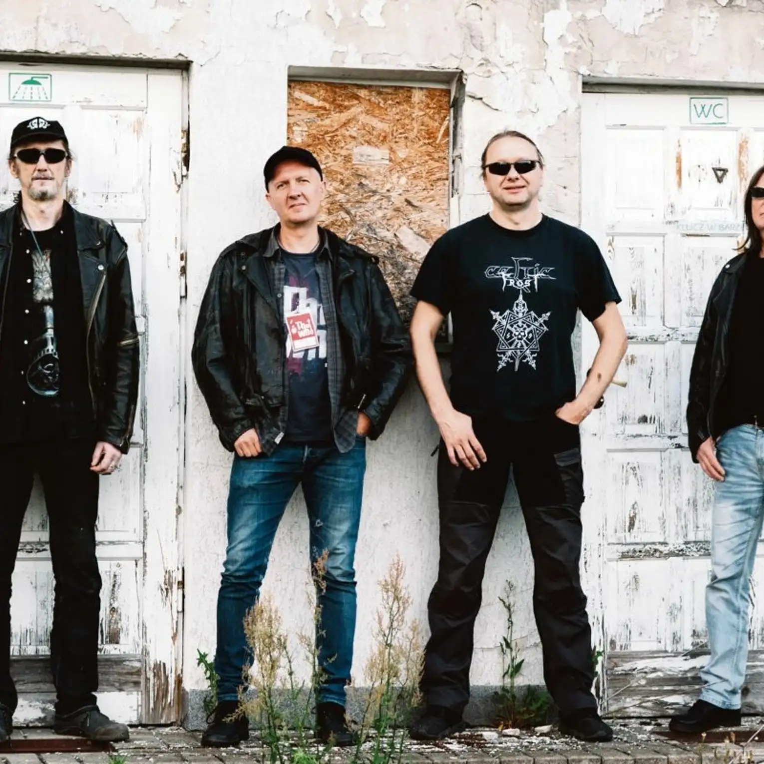 Explorer ichida porno