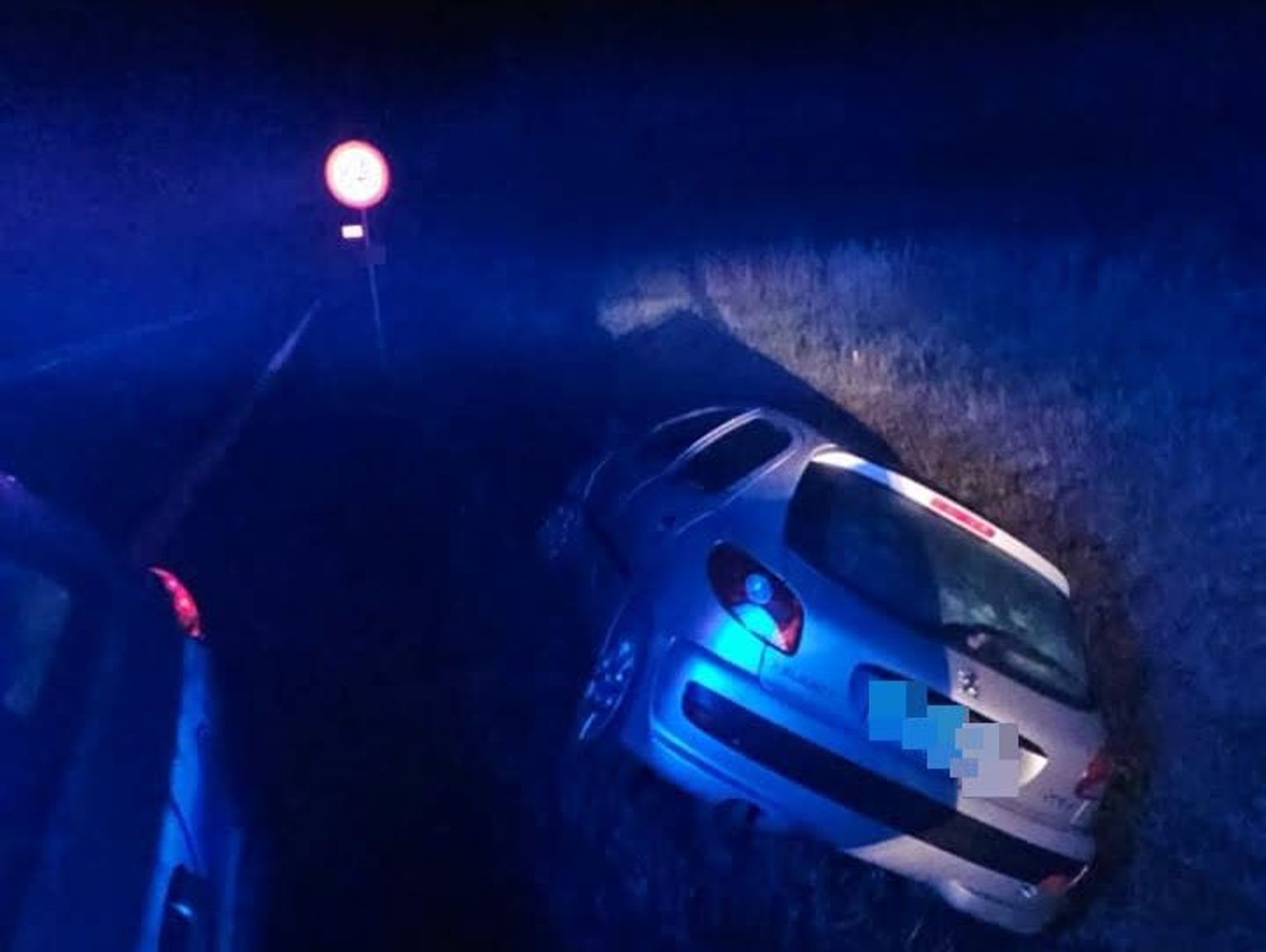 2 promile za kierownicą, podróż zakończona w rowie! 59-latce grożą 3 lata więzienia