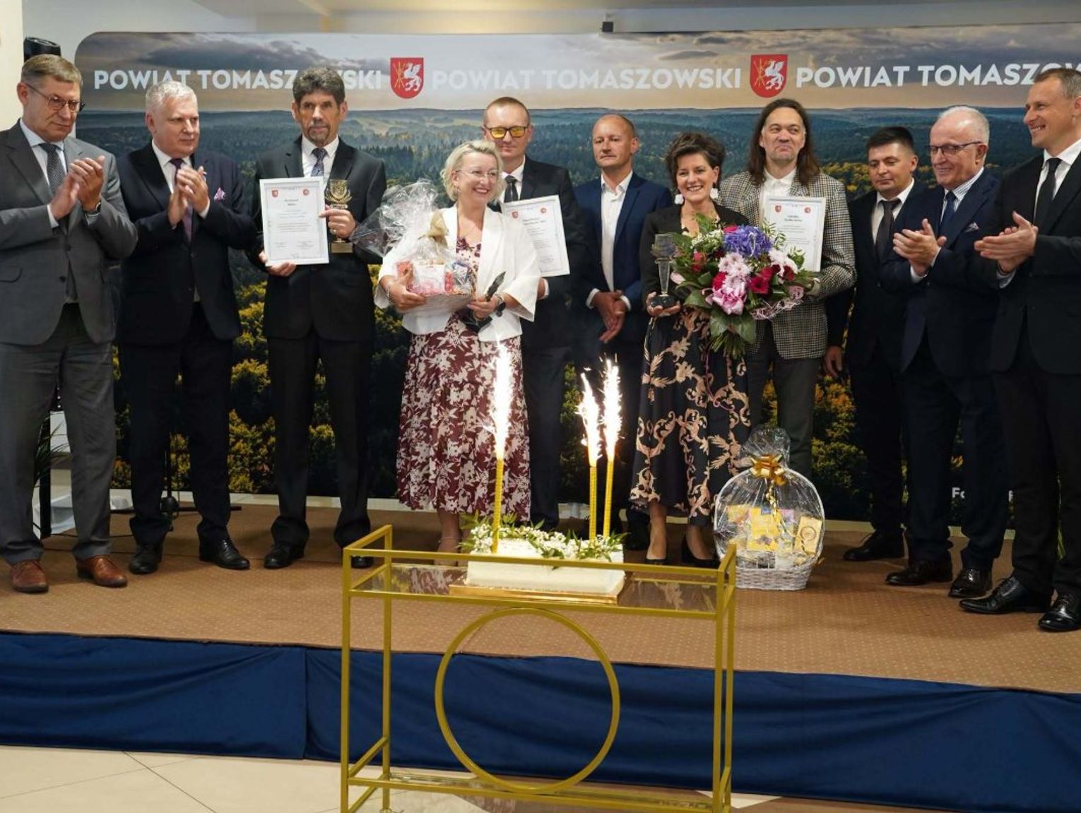Srebrne Gryfy Powiatu Tomaszowskiego. Przypominamy laureatów wyróżnień z 20 lat