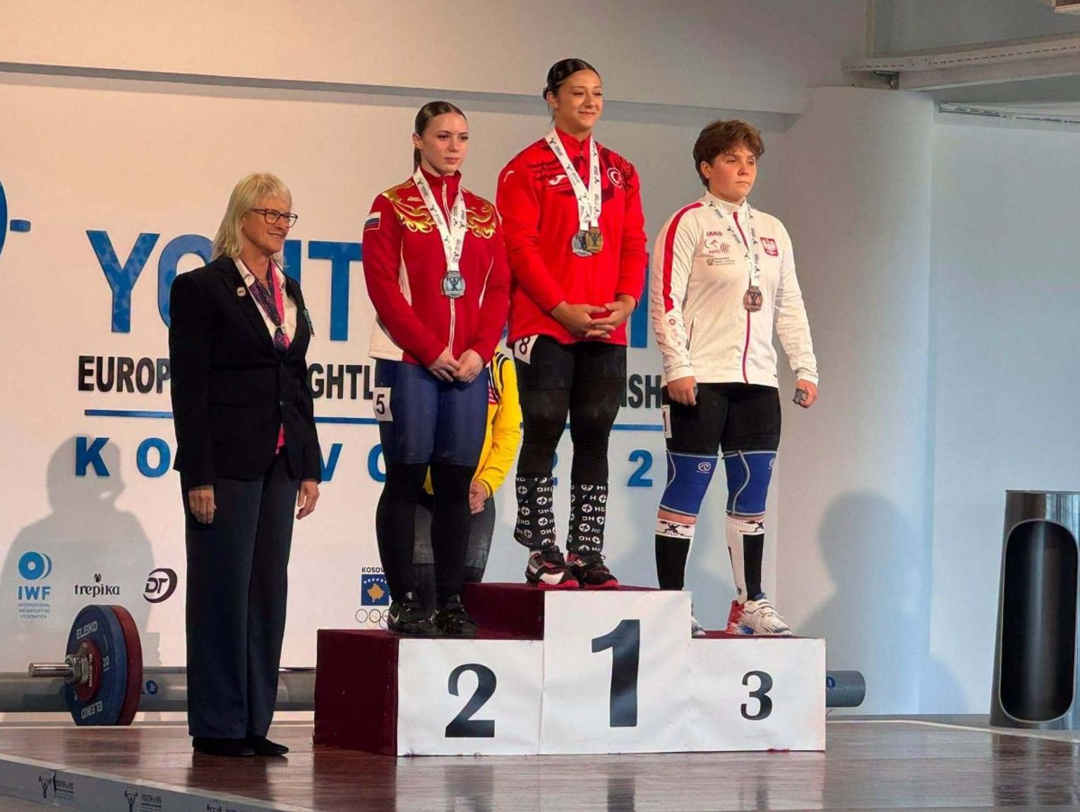 Aleksandra Wachna czwarta w ME U17. Brąz w podrzucie dla sztangistki Agrosu Zamość