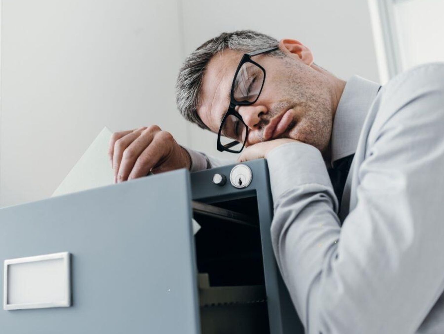 Alkohol wyłącza z pracy. Rośnie liczba L4 z kodem C